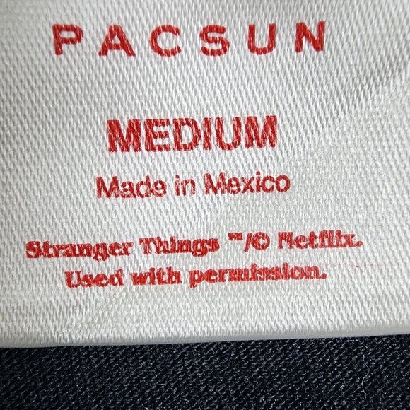 PacSun Stranger Things Hellfire Club Black Graphic Tee Medium - Picture 4 of 8